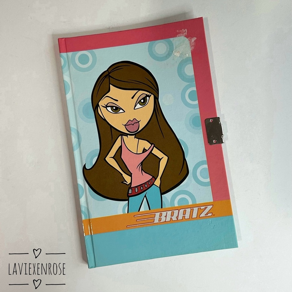 🆕 Bratz Vintage Hardcover Journal
